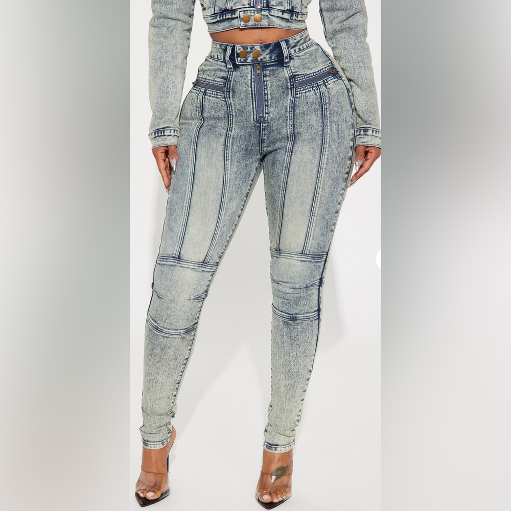 FASHION NOVA Starting Rumors Stretch Denim Moto Jeans